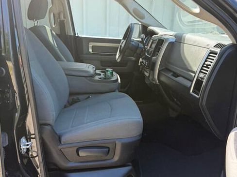 Used 2017 RAM 2500 SLT AWD/4WD image 32