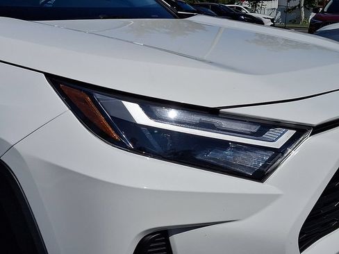 Used 2024 Toyota RAV4 XLE FWD image 9