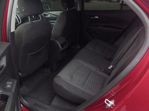 Used 2019 Chevrolet Equinox LT FWD image 15