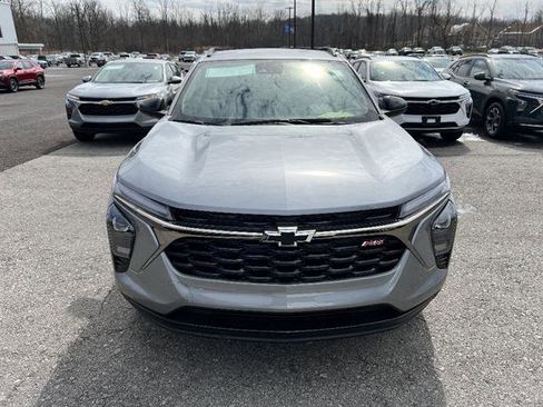 New 2026 Chevrolet Trax RS image 9