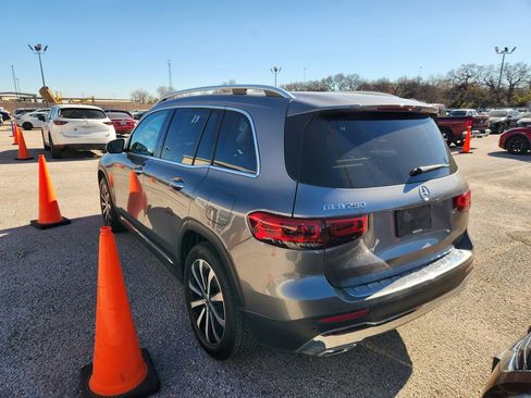 Used 2020 Mercedes-Benz GLB 250 GLB 250 image 4