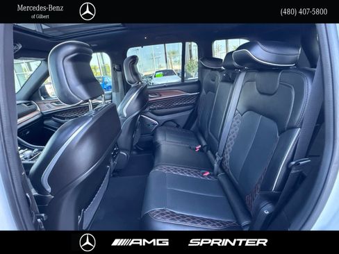 Used 2024 Jeep Grand Cherokee Summit w/ Luxury Tech Group V AWD/4WD image 19