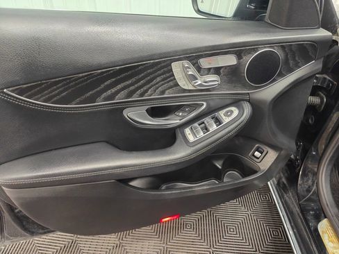 Used 2016 Mercedes-Benz C 300 4MATIC Sedan image 47