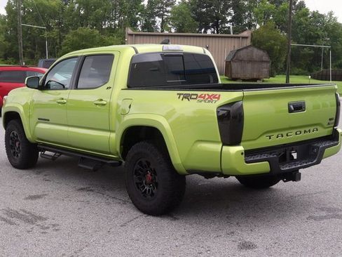 Used 2023 Toyota Tacoma TRD Off-Road image 5