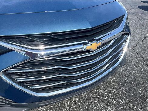 Used 2025 Chevrolet Malibu LT image 32