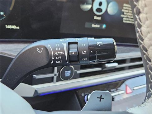 Used 2024 Hyundai Santa Fe Calligraphy image 13