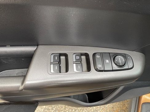Used 2021 Kia Sportage LX image 14