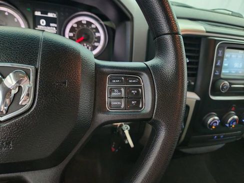 Used 2017 RAM 1500 Classic SLT AWD/4WD image 15