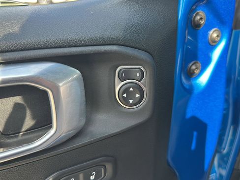 Used 2022 Jeep Wrangler Unlimited Sport image 21