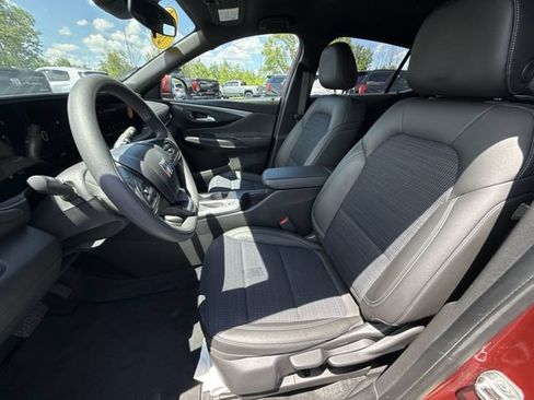 Certified 2024 Buick Envista Preferred FWD image 18