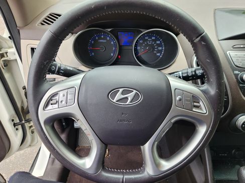 Used 2012 Hyundai Tucson GLS FWD image 9