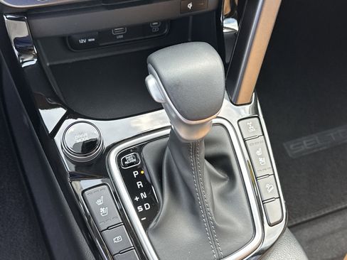 Used 2024 Kia Seltos SX w/ SX Sunroof Package image 32