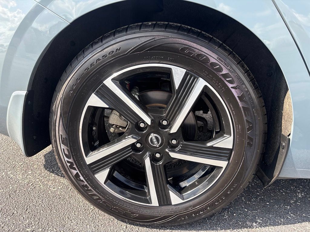 Used 2024 Nissan Sentra SV w/ Lighting Package FWD image 12
