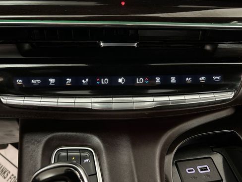 Used 2024 Cadillac Escalade Sport Platinum image 30