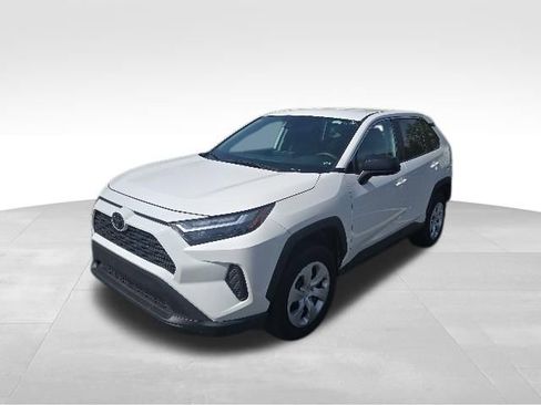 Used 2024 Toyota RAV4 LE AWD/4WD image 2