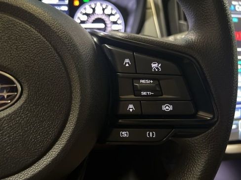 Used 2025 Subaru Crosstrek 2.0i Premium image 36