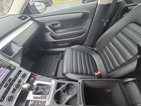 Used 2013 Volkswagen CC Sport image 24