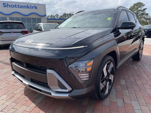 Used 2024 Hyundai Kona Limited FWD image 1