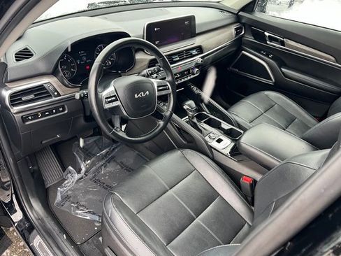 Certified 2022 Kia Telluride EX w/ EX Premium Package image 15