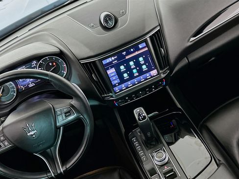 Used 2023 Maserati Levante Modena image 18