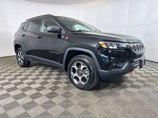 Used 2022 Jeep Compass Trailhawk w/ Trailhawk Convenience Group video 2