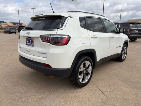 Used 2021 Jeep Compass Limited image 4