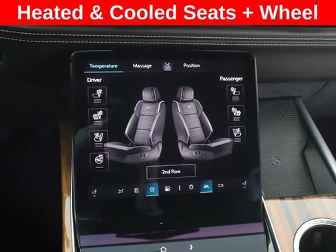 Used 2025 Cadillac Escalade ESV Sport Platinum AWD/4WD image 4