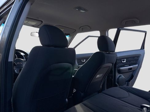 Used 2013 Kia Soul + w/ Audio Pkg image 6