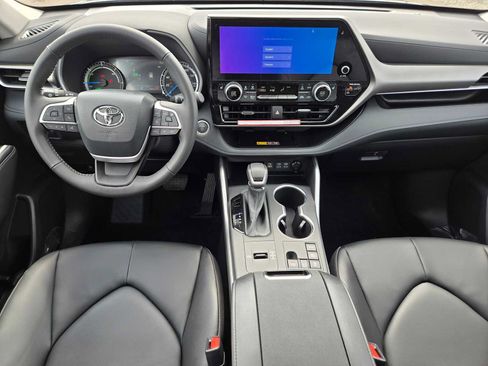 New 2026 Toyota Highlander XLE AWD/4WD image 19