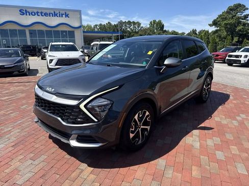 Used 2023 Kia Sportage EX FWD image 32
