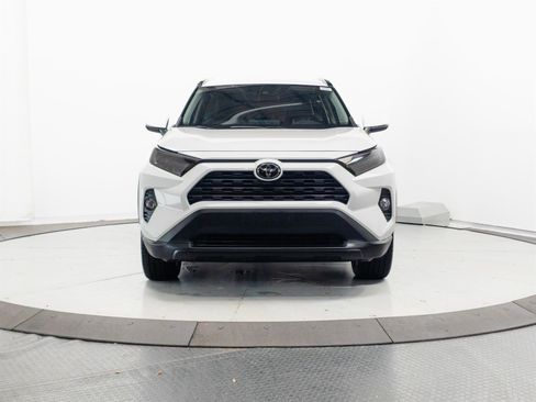 Used 2020 Toyota RAV4 XLE Premium AWD/4WD image 2