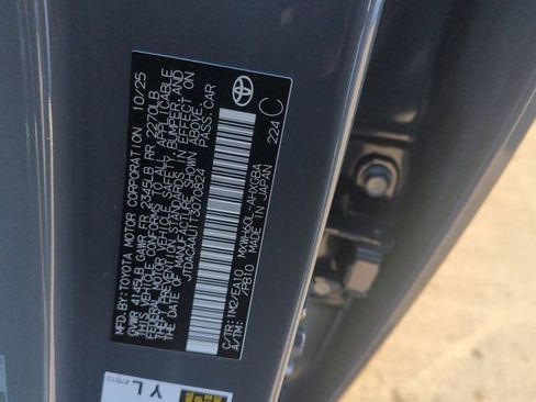 Used 2026 Toyota Prius XLE image 32