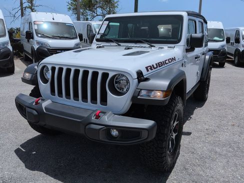 Used 2022 Jeep Wrangler Unlimited Rubicon AWD/4WD image 9