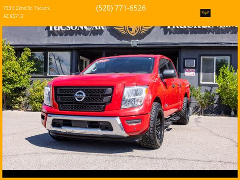 Used 2022 Nissan Titan SV w/ SV Convenience Package image 1