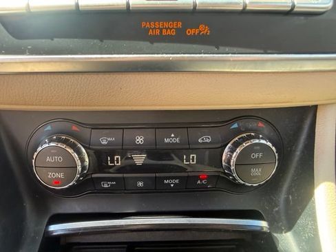 Used 2019 Mercedes-Benz CLA 250 4MATIC image 22