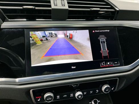 Certified 2025 Audi Q3 2.0T Premium image 23