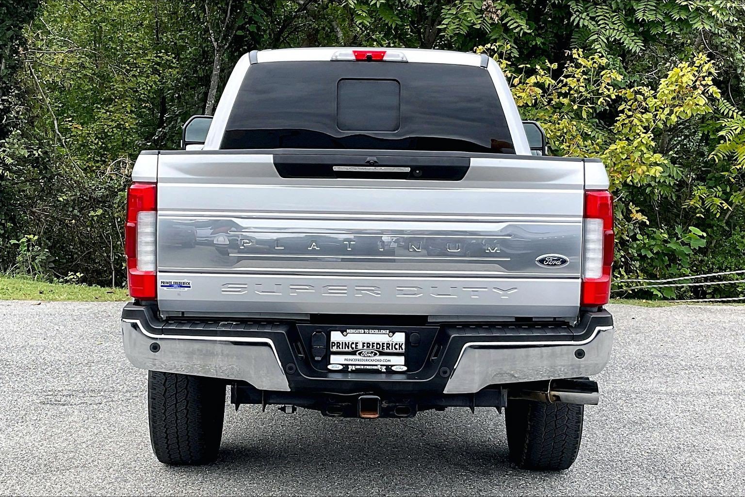 Certified 2017 Ford F250 Platinum w/ Platinum Ultimate Package AWD/4WD image 4
