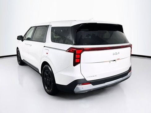 New 2026 Kia Carnival image 7