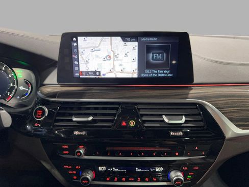 Used 2018 BMW 540i xDrive image 48