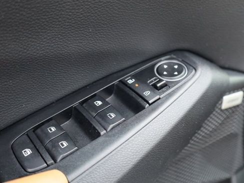 Certified 2024 Kia Seltos SX w/ SX Sunroof Package image 25