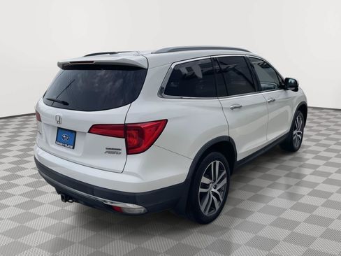 Used 2018 Honda Pilot Touring image 15