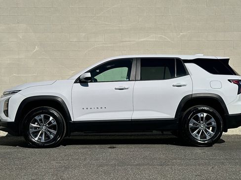 Used 2026 Chevrolet Equinox LT image 7