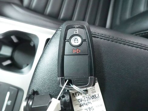 Used 2023 Ford Edge SEL AWD/4WD image 20