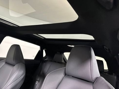 Used 2023 Toyota bZ4X XLE w/ Weather Package image 12