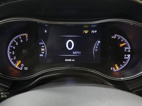 Used 2020 Jeep Grand Cherokee Overland AWD/4WD image 18