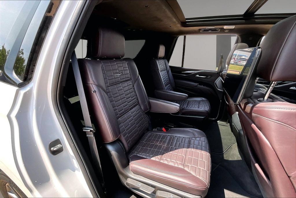 Certified 2024 Cadillac Escalade V AWD/4WD image 29