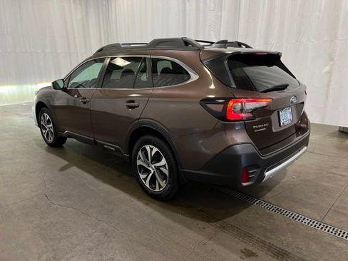 Used 2020 Subaru Outback Limited AWD/4WD image 6