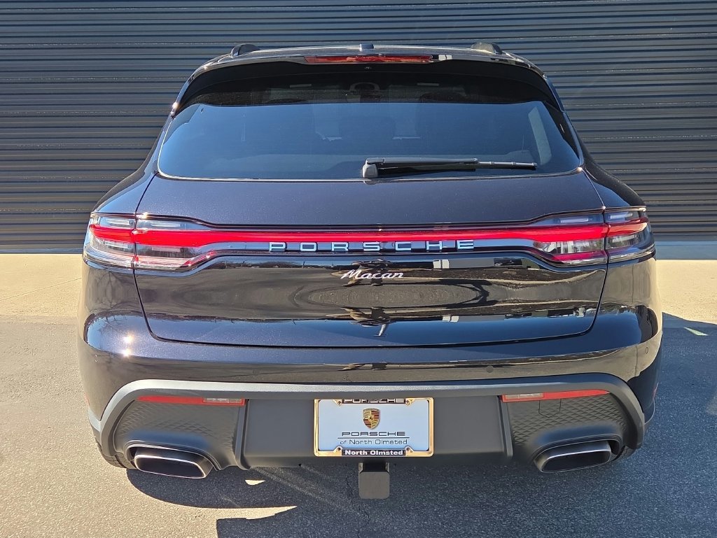 Certified 2026 Porsche Macan AWD/4WD image 23