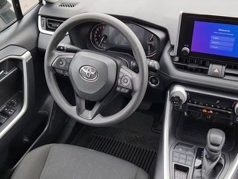 Certified 2025 Toyota RAV4 XLE AWD/4WD image 5