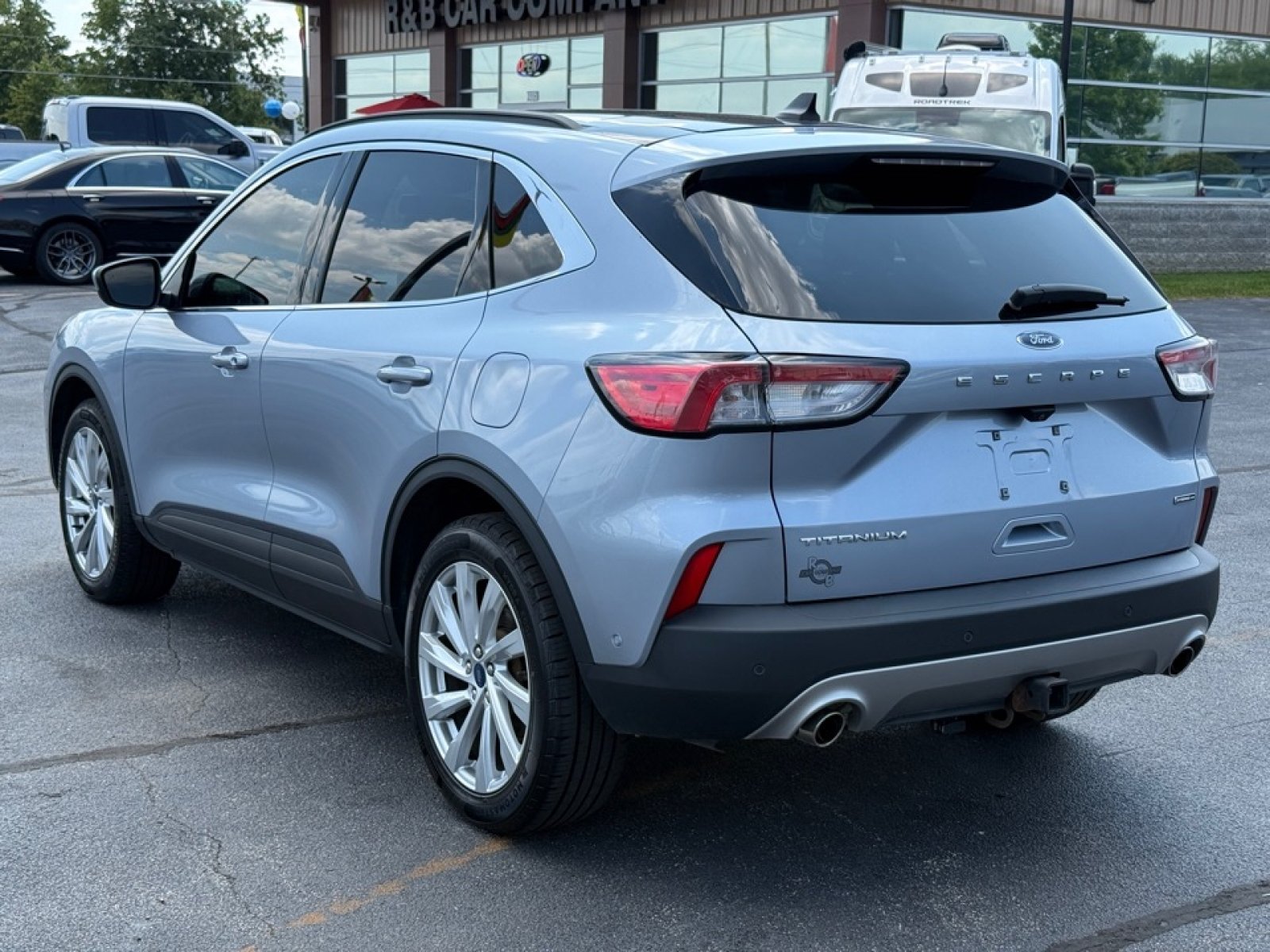 Used 2022 Ford Escape Titanium w/ Titanium Elite Package AWD/4WD image 6